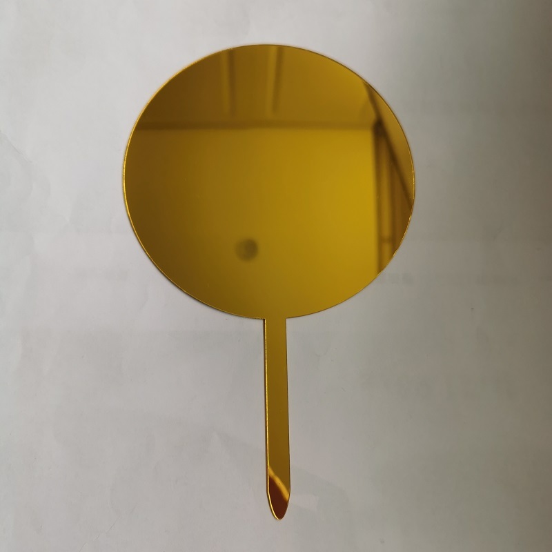 Gold round