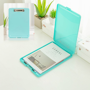 Organizador de almacenamiento de PP transparente Carpeta de caja de archivos con clip de metal Patrón de caja A4 para uso escolar - Product Image 2