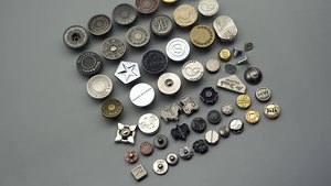特注カフスカラーメタルクラスプゴールドオイルドリップパターン合金ボタンローブ衣服用
