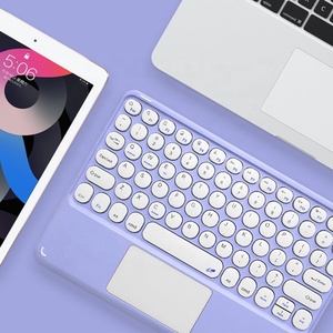 Miniteclado inalámbrico BT con retroiluminación para tableta, teclado español recargable y ratón, combo de ipad para portátil - Product Image 5
