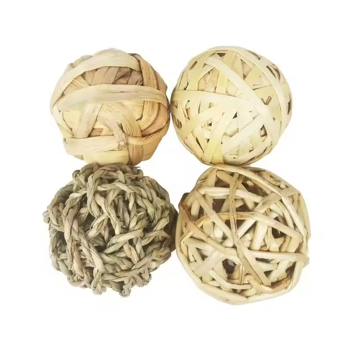 Natural Grass Ball Rabbit Toy Grinding Teeth Handmade Hamster Grinding Teeth Chewing Toy Guinea Pig Toys