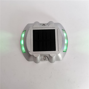 เครื่องมาร์กเกอร์ติดถนน LED พลังงานแสงอาทิตย์ทำจากอลูมิเนียมแข็งแรงสะท้อนแสงสตั๊ดรูปแมวตามีไฟกระพริบให้แมวตามองแสงอาทิตย์ราคาโรงงาน - Product Image 5