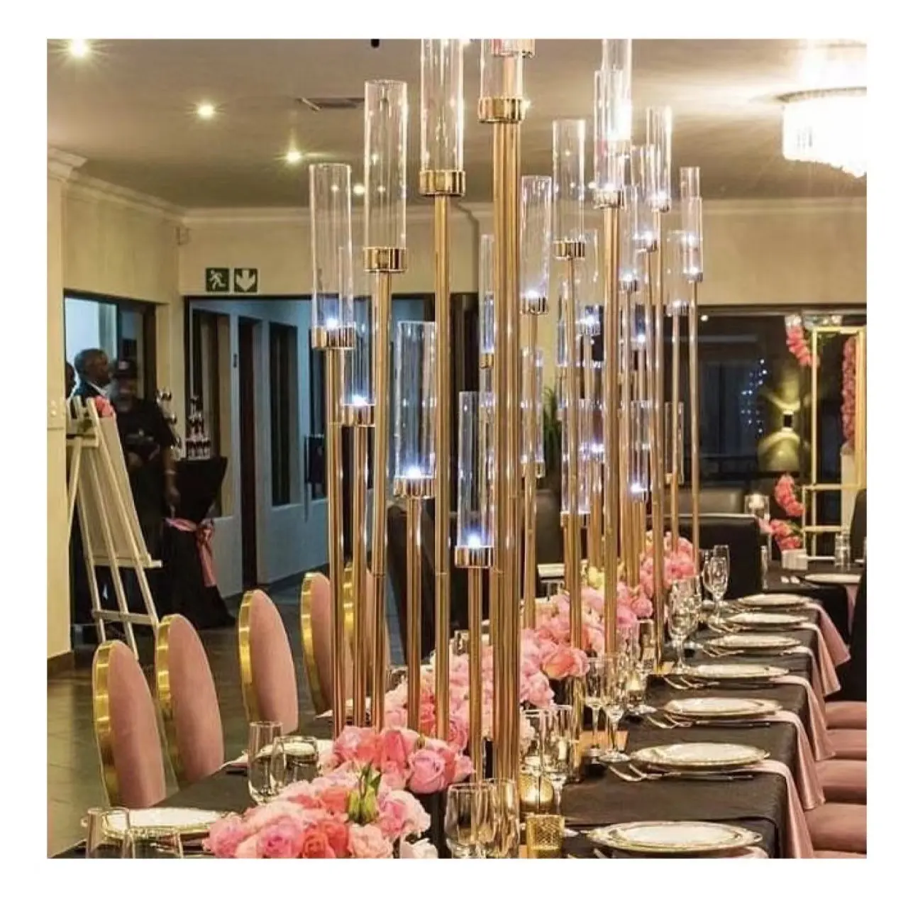 Candelabro alto decorativo de metal y oro para mesa de boda, portavelas de lujo con 10 brazos, centro de mesa