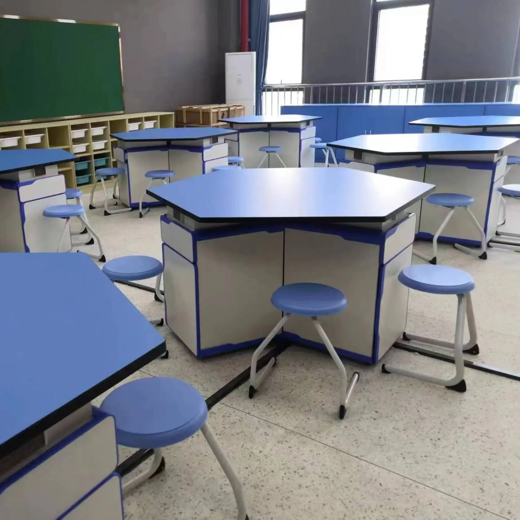 Table hexagonale de meubles de laboratoire anti-corrosion de bureau de travail d'étudiant d'école