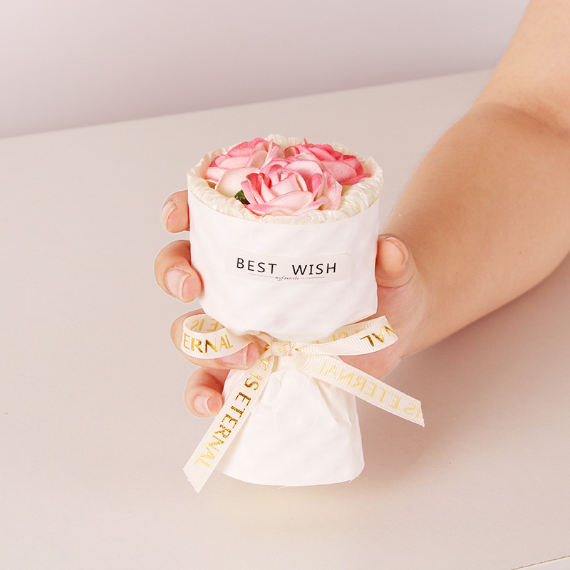 Mini 3 ice pink rose bouquet