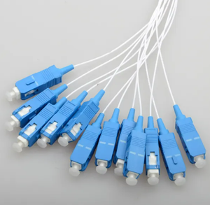 Coleta de fibra óptica FTTH con conectores APC UPC 0,9mm SM MM SC FC LC ST Compatible para redes 4G 3G TCP