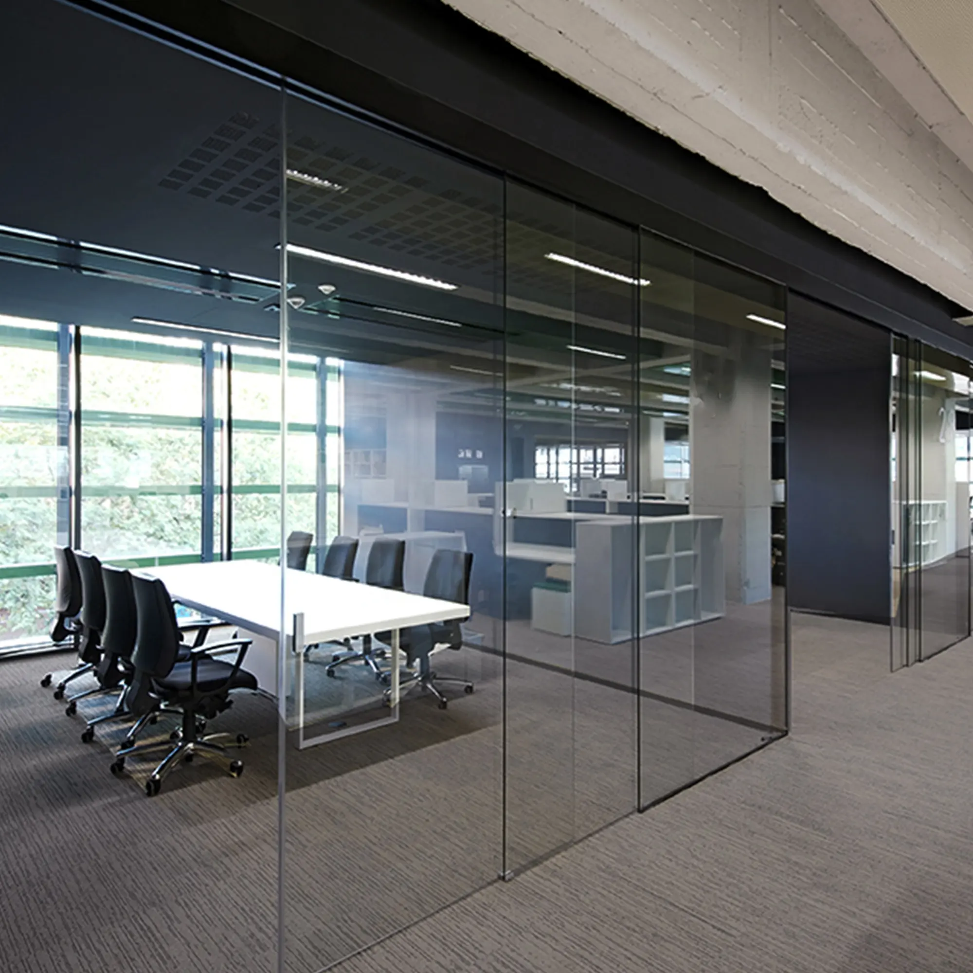 Sala riunioni dell'ufficio 10-12mm vetro senza cornice 3 metri profilo in alluminio argento 4 pannelli telescopici porta scorrevole idraulica
