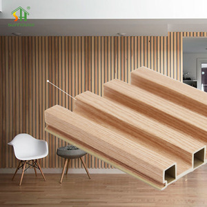 Spot Goods Kunststoff-Verbund-PVC-Beschichtung Verkleidung Geriffelte Wand platte Wpc Innenwand platte