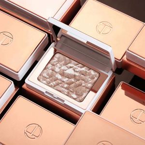 工厂o.two o o新品上市3色星动闪光灯高品质多次使用化妆粉荧光笔o.two o新 - Product Image 5