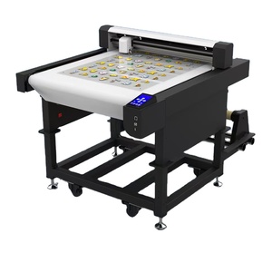 Plotter da taglio a letto piatto in carta di grande formato con Servo Software Signmaster - Product Image 1
