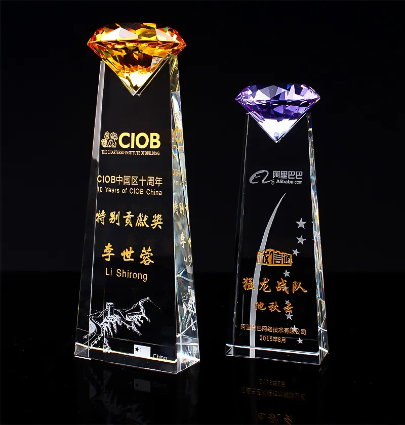 Günstige bunte K9 Kristallglas Diamant Trophäen medaillen Sport veranstaltungen Auszeichnungen leer Kunden spezifische 3D-Lasergravur für Souvenir geschenk