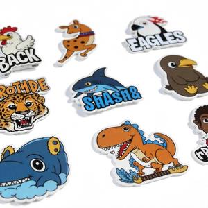 Schnelle Lieferung Kunden spezifische gestanzte Logo-Aufkleber Vinyl PVC Outdoor UV-beständige wasserdichte selbst klebende Aufkleber mit Ihrem eigenen Aufkleber