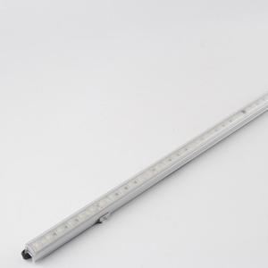 Luz lineal de aluminio energéticamente eficiente para uso en almacenes para arquitectura y decoración con índice de reproducción cromática automática Ra - Product Image 1