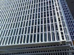 Plataforma de rodamiento de carga adicional de rejilla de barra de acero de 50mm de servicio pesado para puertos de Dubái y estaciones de energía hechas de acero inoxidable y acero al carbono - Product Image 5