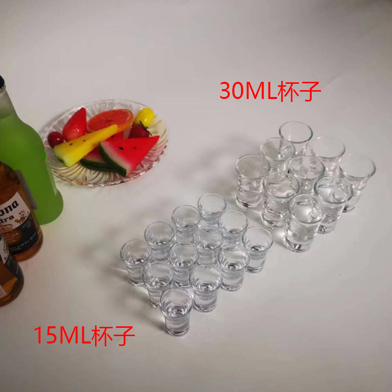 12 tasses de 15 ml