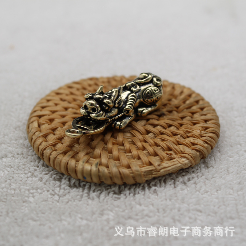 Money-biting Pixiu