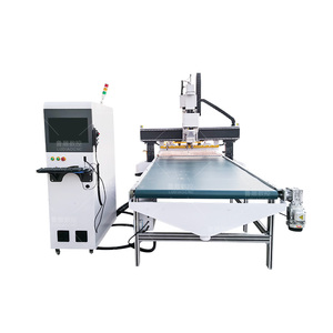 Máquina cortadora de cambio de cuchillo de fila recta China 1325 con plataforma automática de carga y descarga - Product Image 6