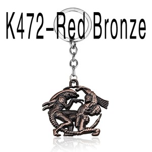 Một móc khóa có người ngoài hành tinh VS. Predator, với một vòng chìa khóa và kẹp chìa khóa, được thiết kế theo phong cách Anime, phim và trò chơi - Product Image 6