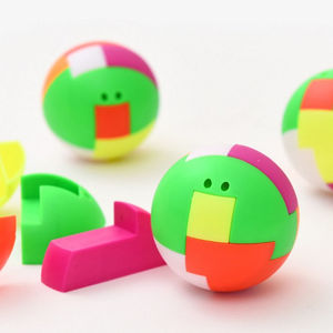 Vendita calda giocattolo educativo <span class=keywords><strong>Puzzle</strong></span> 3D assemblato <span class=keywords><strong>Fidget</strong></span> <span class=keywords><strong>Cube</strong></span> allenamento del cervello 4.5cm portachiavi giocattoli di decompressione