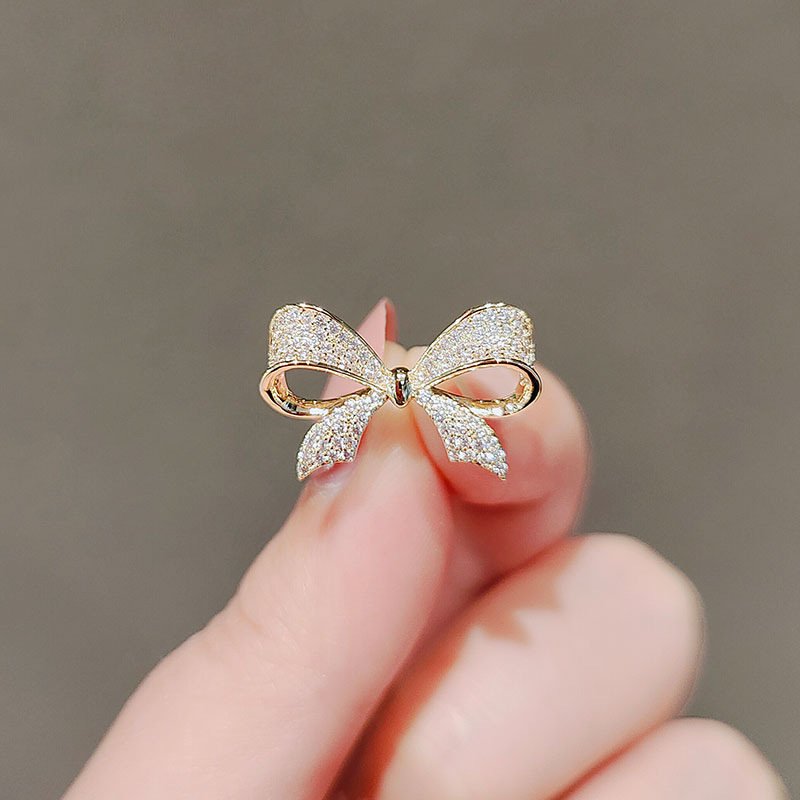 No. 14 Gold Bowknot