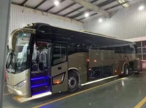 לקבל עשיר במהירות המותג 30% חדש עשה בסין 12 מ 'תוצרת סין 12 מ' ביצועים אמינים במחיר סביר Bus מאמן מלאי rhd על מכירה