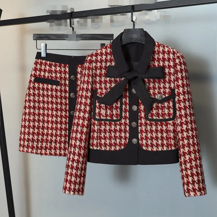 Ensemble américain élégant 2023 Hiver New Thousand Bird Checker Pattern Jacquard Set Fashion Jacket Half Skirt Two Piece Set