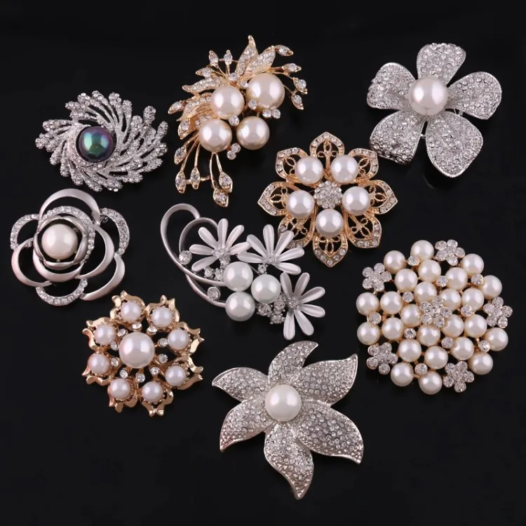 Venta caliente de Metal Vintage perla pernos de la broche de diamantes de imitación de cristal broches de flores para la joyería de las mujeres