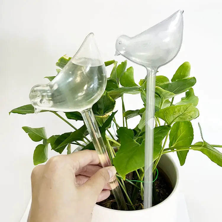 Piante in plastica a forma di uccello auto-innaffiatura lampadine auto-innaffiatura punte di irrigazione automatica