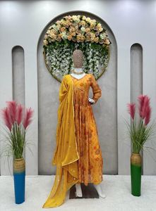 Wholesale Factory Supply Alia Cut Anarkali Kurtis Pent with Dupatta for Office and Regulars Wear From <strong>India</strong> - Product Image 6