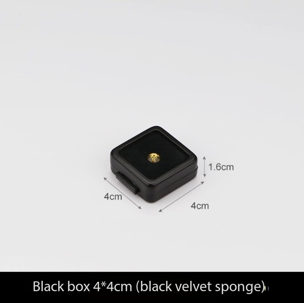 Small black, 4*4cm