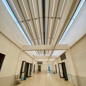 Fabbrica all'aperto aperto tipo padiglione automatico in PVC tettoia retrattile tetto parasole e sistema antipioggia in metallo tenda pieghevole - Product Image 6