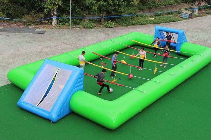 Campo de fútbol inflable