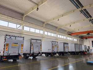 Người bán hàng tốt nhất điện tailboard 1.5ton 2ton thép cantilever nâng đuôi cho xe tải hàng hóa - Product Image 6