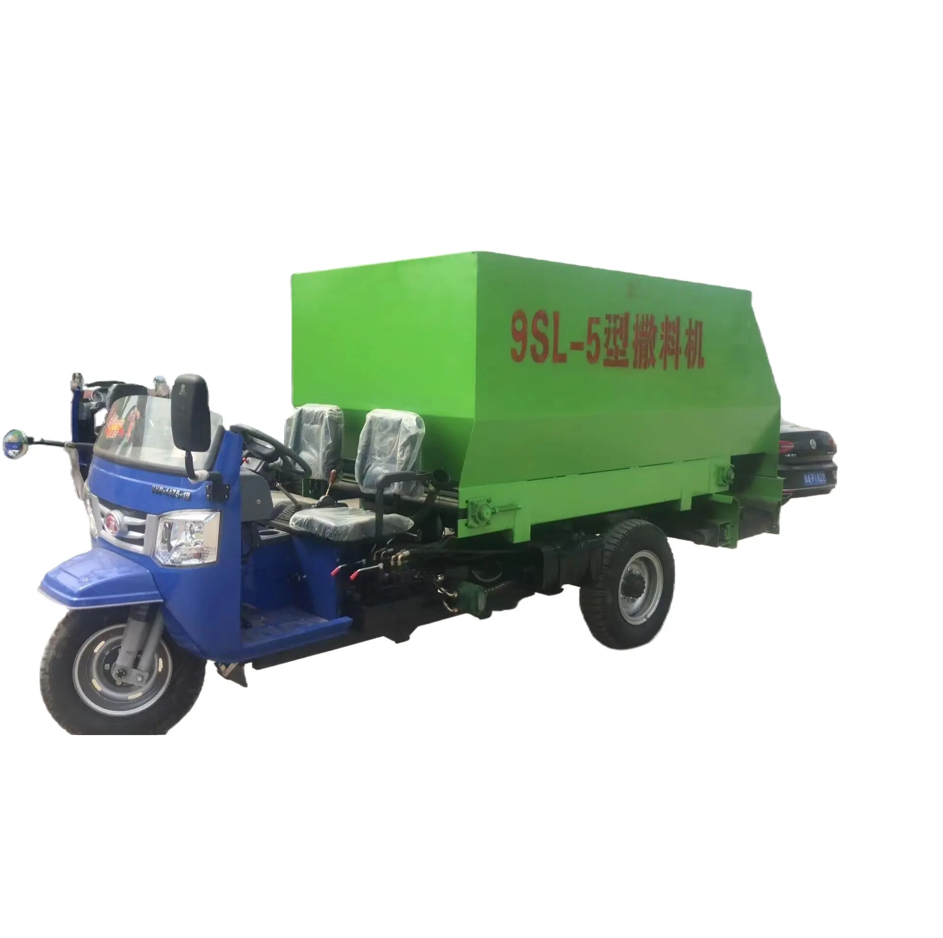 Henan Hangyuan elektrischer Streu-Lkw-Zaun Kuohstall-Fütterungswagen
