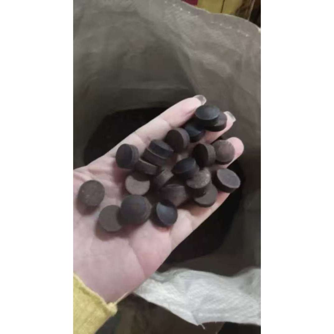 Tête en cuir marron