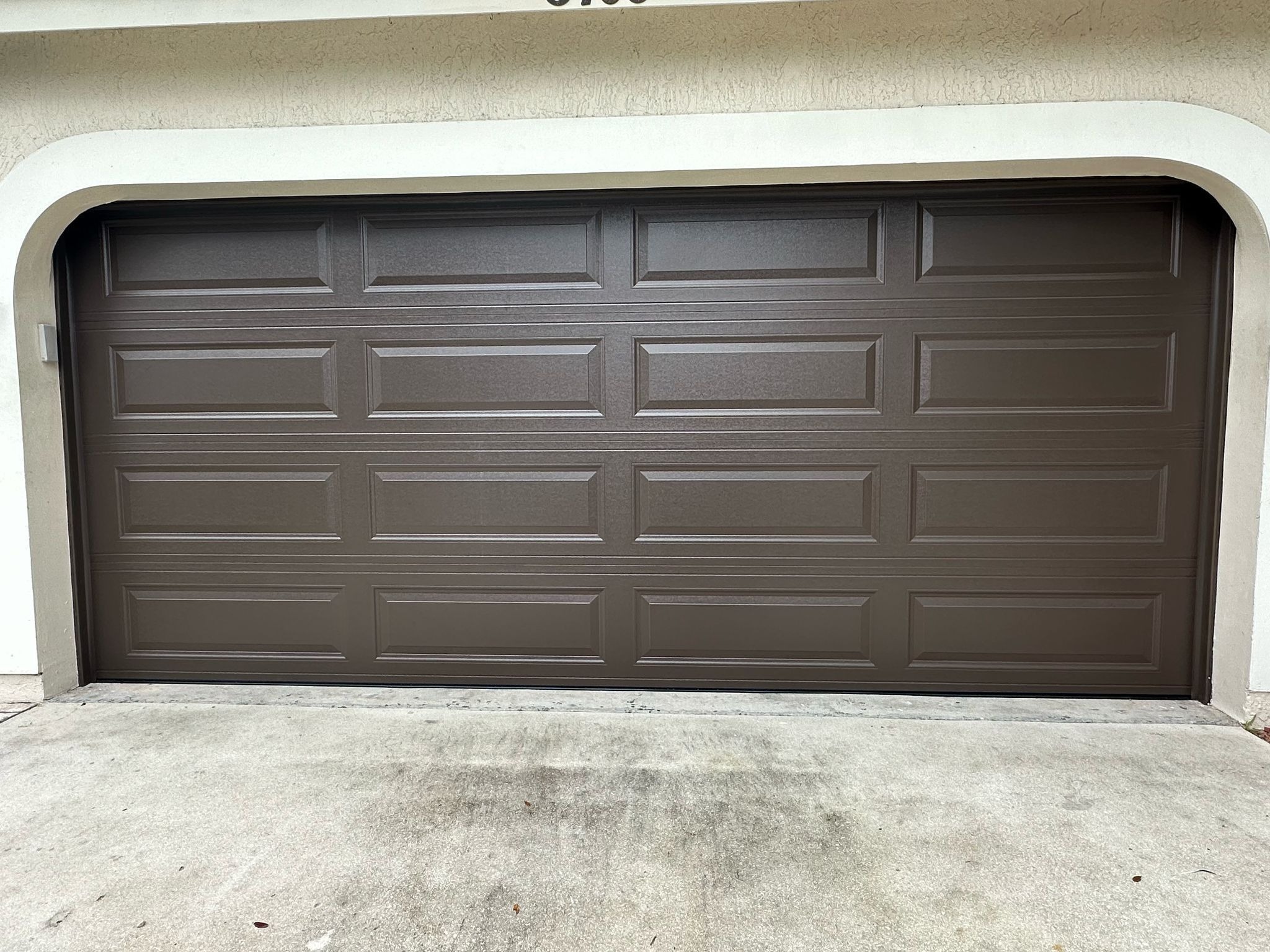 Brown / Walnut Brown
