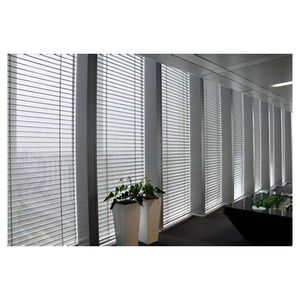 Fabrika fiyat alüminyum malzeme dikey Louvres dış pencere çerçevesi alüminyum panjur güneş gölge motorlu Louvres - Product Image 1