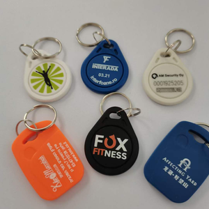 Özelleştirilmiş 13.56MHz NFC anahtarlık anahtarlık düşük fiyat RFID rozeti erişim kontrol kartı etiketi bilet için oteller - Product Image 2