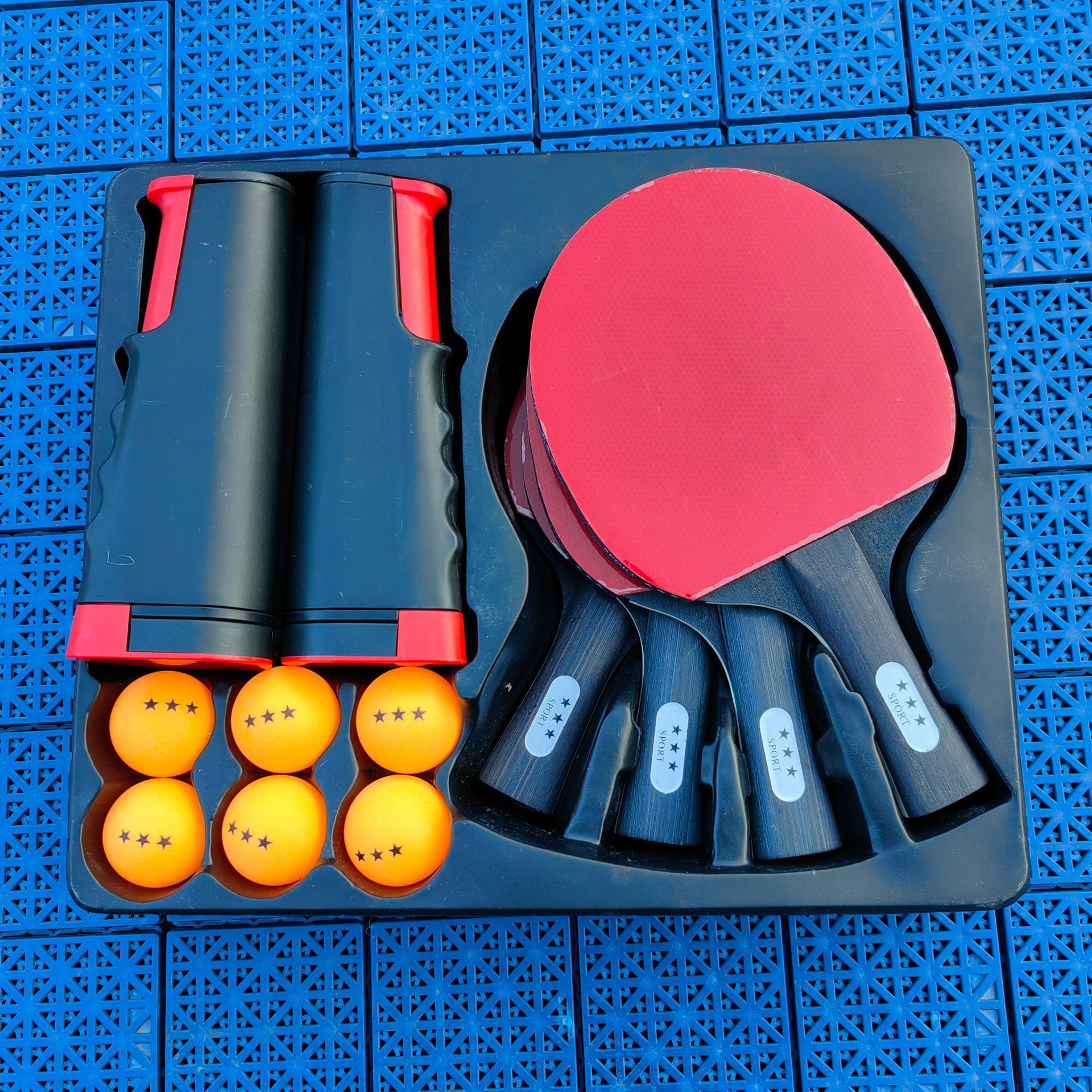 Black and red net rack set 4 long handle 6 balls