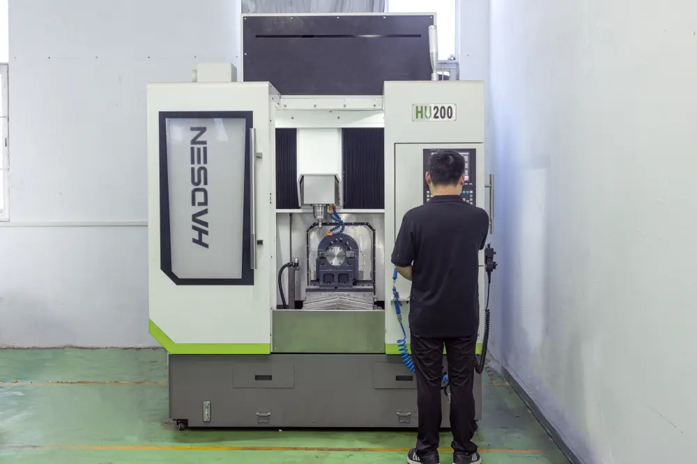 Mesin CNC mesin lima sumbu suku cadang pengolahan mengubah mesin presisi baja tahan karat Shenzhen