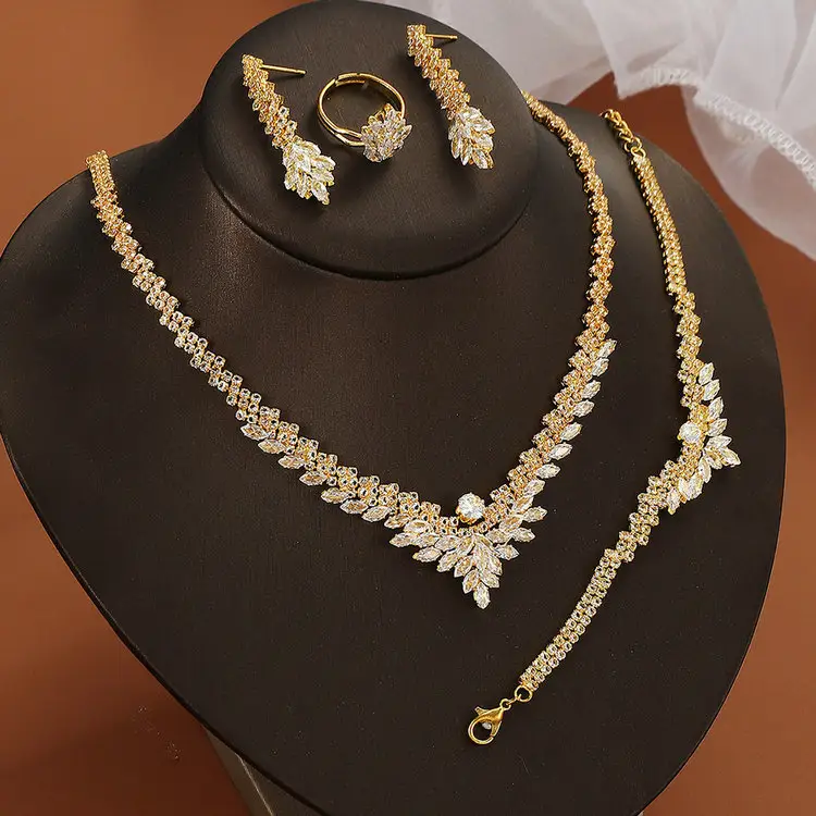 Euramerican multi-style Simple banquet Dress ornaments collana d'oro orecchini anello bracciale zircone set di gioielli da sposa