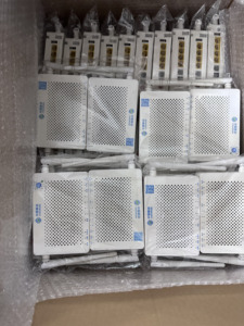 Được sử dụng cho thiết bị <span class=keywords><strong>ZTE</strong></span> F601 ONT ONU cho mạng FTTH XPON GPON 2GE+2FE+1port WiFi băng tần kép phiên bản tiếng Anh, tương tự như F663NV3A - Product Image 4