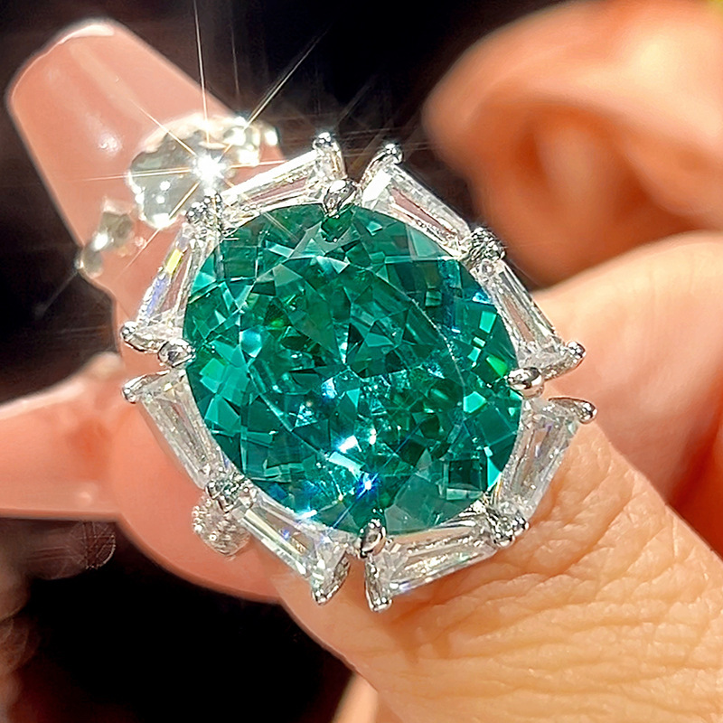 Bague verte Parra-Taille ouverte