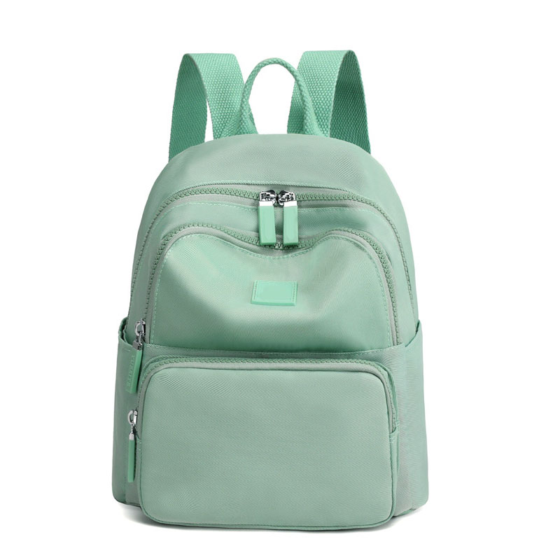 สีเขียวอ่อน