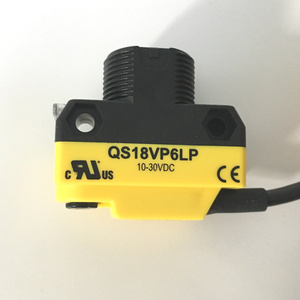 QS18VP6AF100 65502 PNP红外光电传感器，带2m电缆感应距离1-100毫米横幅光学传感器 - Product Image 3