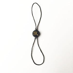 Costumbre colgar etiquetas con cuerdas de prendas de vestir colgar sello de relieve logotipos de marca de plástico Cadena de etiqueta de la caída - Product Image 4