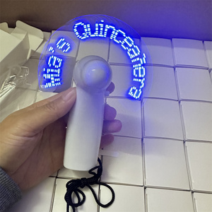 Mini ventilador con mango LED con pantalla de mensaje y logotipo personalizado - Product Image 4