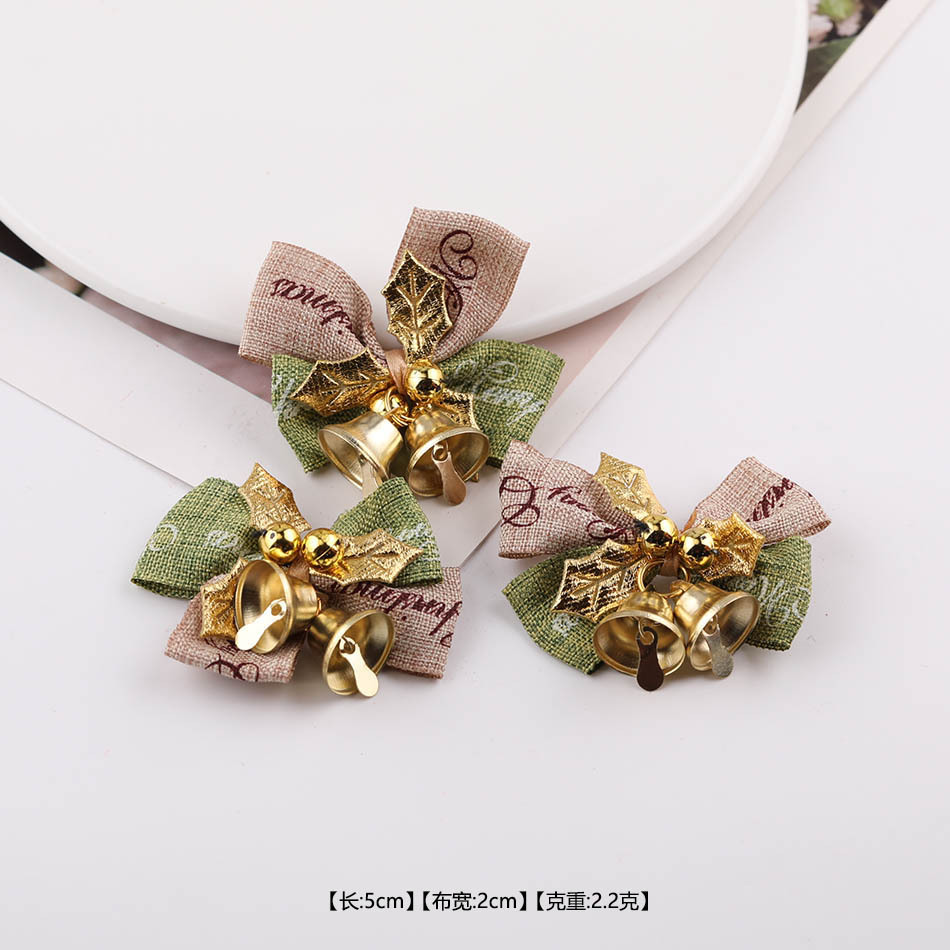 Green cloth and gold leaves