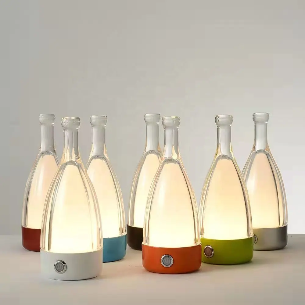 नई आधुनिक रचनात्मक गिलास शराब की बोतल टेबल लैंप तीन-रंग स्पर्श dimming के आंतरिक सजावट टेबल लैंप
