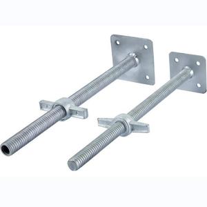 Piezas de andamio de escalera Sistema de construcción Andamio de acero Jack Nivel ajustable Base Material de construcción Andamio